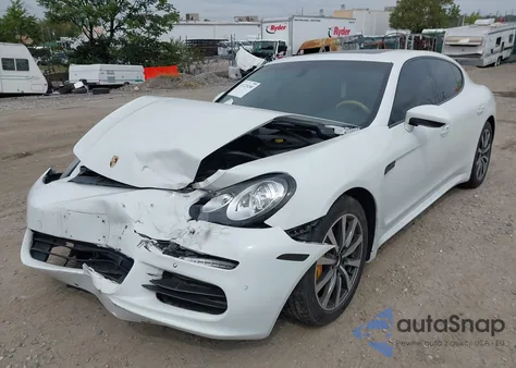 2015 Porsche Panamera 4 z USA, uszkodzony, nr VIN WP0AA2A77FL005356